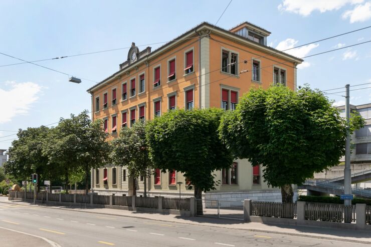 Gebäude der Primarschule Madretsch